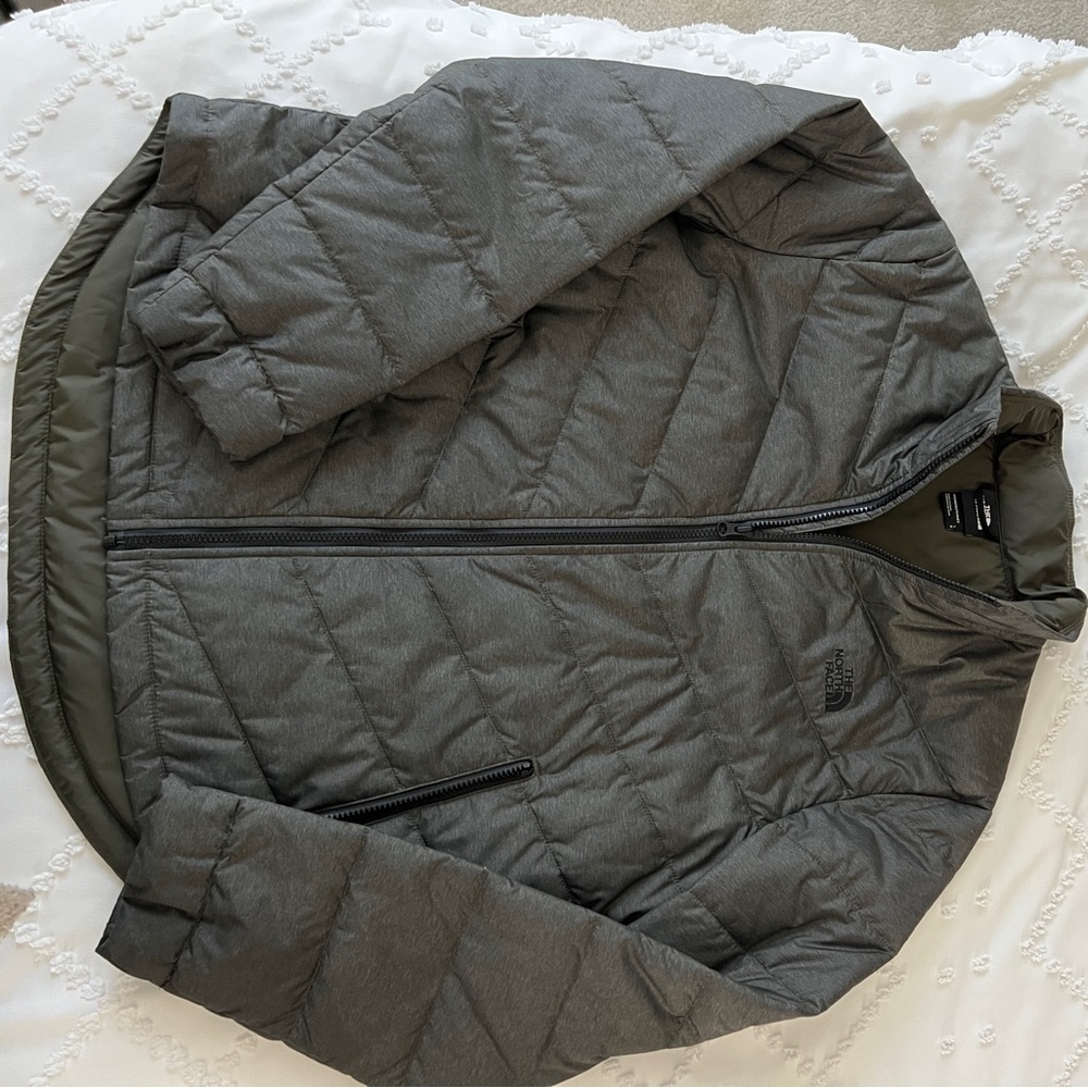 Womens North Face Olive lightweight puffer size Large